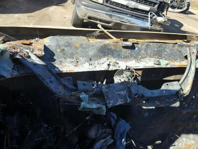 1GNEK13T5YJ131224 - 2000 CHEVROLET TAHOE K150 BURN photo 8