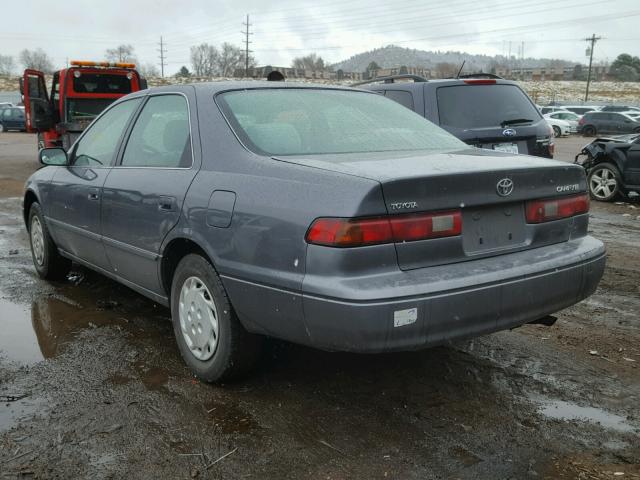 4T1BG22K1VU125941 - 1997 TOYOTA CAMRY CE GRAY photo 3