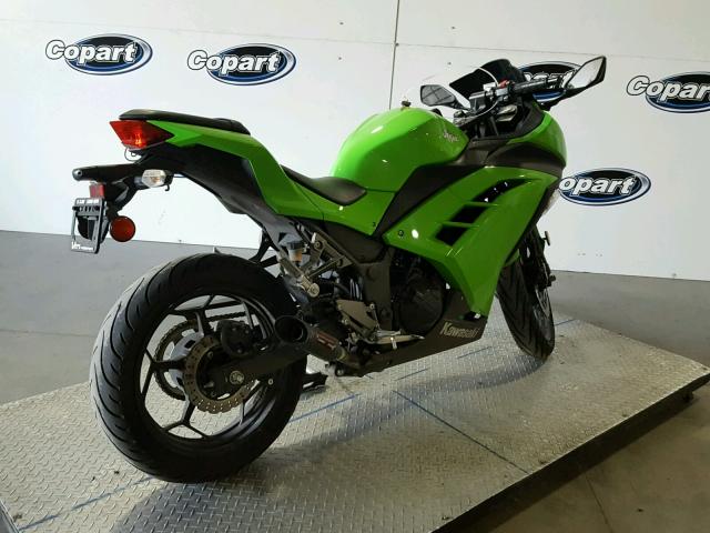 JKAEX8A13FA012177 - 2015 KAWASAKI EX300 A GREEN photo 4