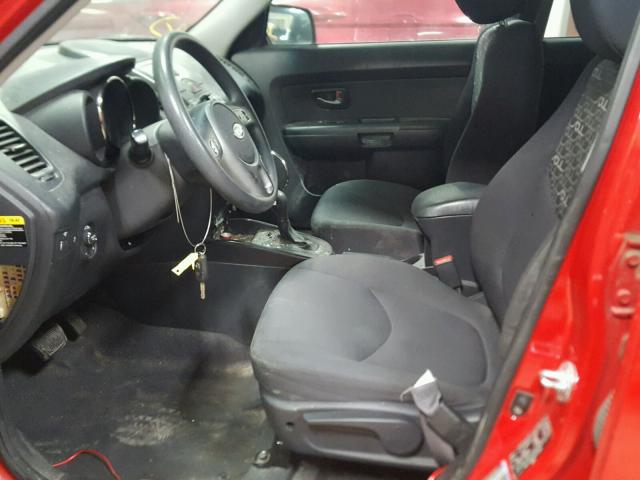 KNDJT2A22B7272356 - 2011 KIA SOUL + RED photo 5