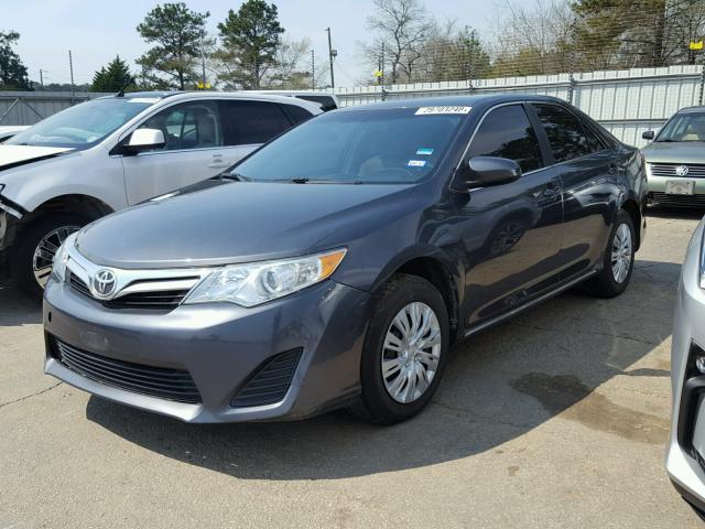 4T1BF1FKXCU103277 - 2012 TOYOTA CAMRY BASE GRAY photo 2