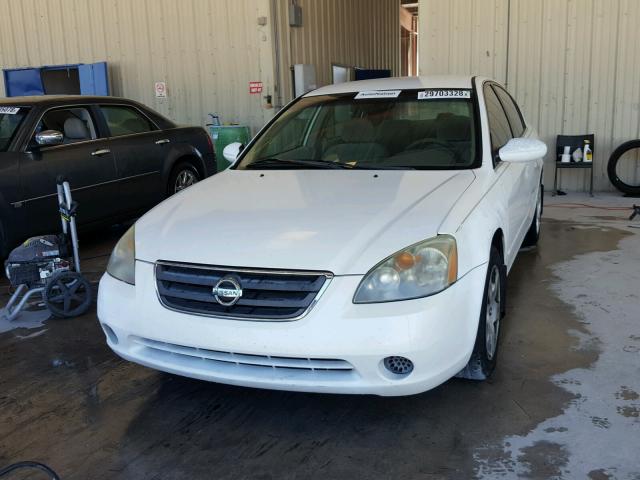 1N4AL11D22C153361 - 2002 NISSAN ALTIMA BAS WHITE photo 2