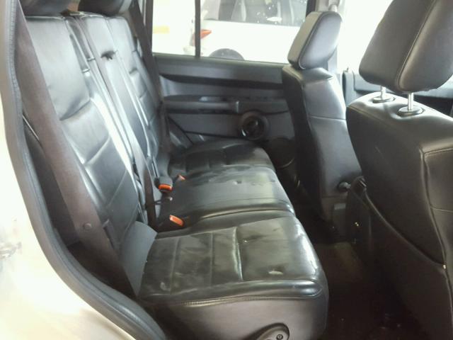 1J8HH48N28C201422 - 2008 JEEP COMMANDER SILVER photo 6