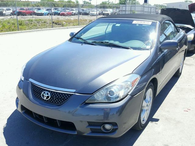 4T1FA38P17U130149 - 2007 TOYOTA CAMRY SOLA GRAY photo 2