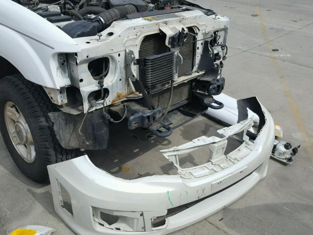 1FMZU70E02UC85872 - 2002 FORD EXPLORER S WHITE photo 9