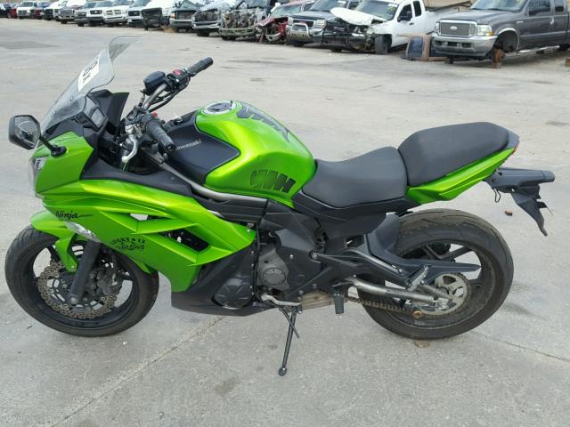 JKAEXEE10CDA02180 - 2012 KAWASAKI EX650 EC GREEN photo 6