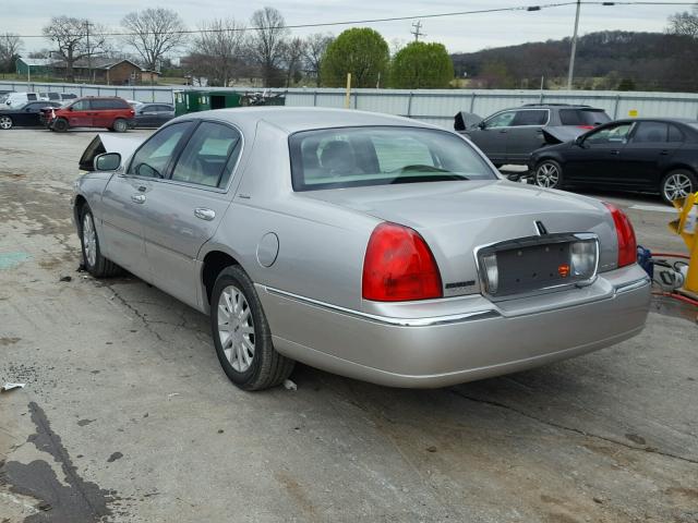 1LNHM81W56Y612354 - 2006 LINCOLN TOWN CAR S SILVER photo 3