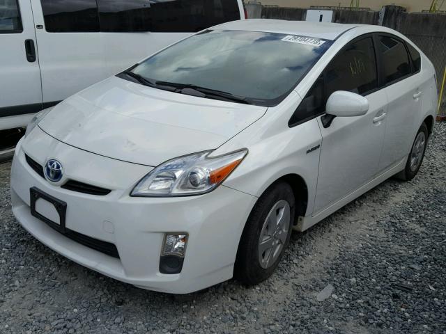 JTDKN3DU3B0250604 - 2011 TOYOTA PRIUS WHITE photo 2