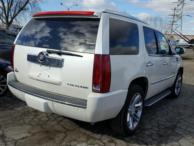 1GYUKBEF4AR120556 - 2010 CADILLAC ESCALADE L WHITE photo 4