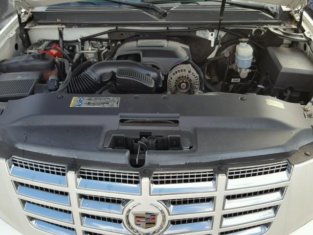 1GYUKBEF4AR120556 - 2010 CADILLAC ESCALADE L WHITE photo 7