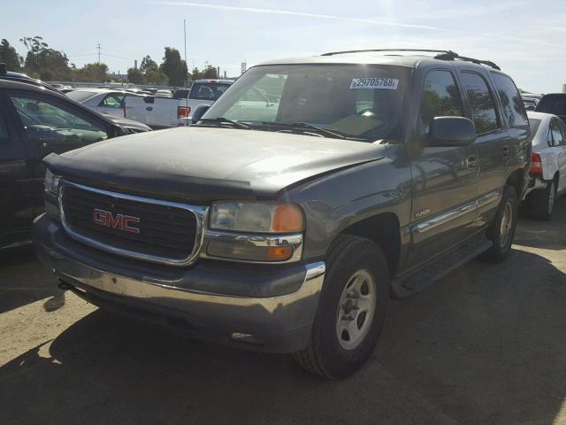 1GKEK13T3YJ110417 - 2000 GMC YUKON GRAY photo 2