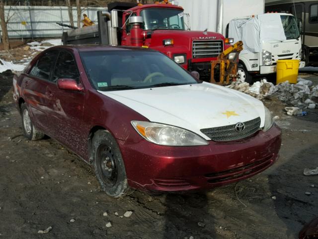 4T1BF32K82U001704 - 2002 TOYOTA CAMRY LE RED photo 1