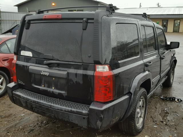 1J8HH48K26C216215 - 2006 JEEP COMMANDER BLACK photo 4
