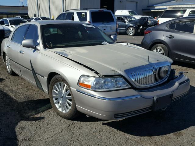 1LNHM81W54Y639308 - 2004 LINCOLN TOWN CAR E SILVER photo 1