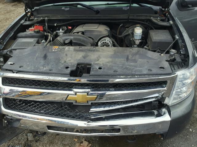 1GCRKREA5BZ350892 - 2011 CHEVROLET SILVERADO GRAY photo 7