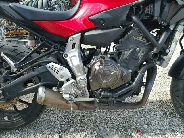 JYARM06E8FA003533 - 2015 YAMAHA FZ07 RED photo 7