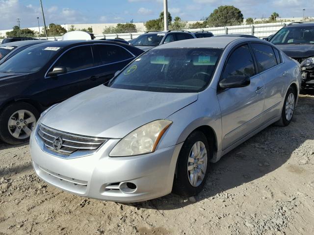 1N4AL2AP3CC231969 - 2012 NISSAN ALTIMA BAS SILVER photo 2