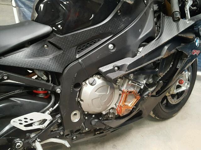 WB1053408DZL18041 - 2013 BMW S 1000 RR BLACK photo 9
