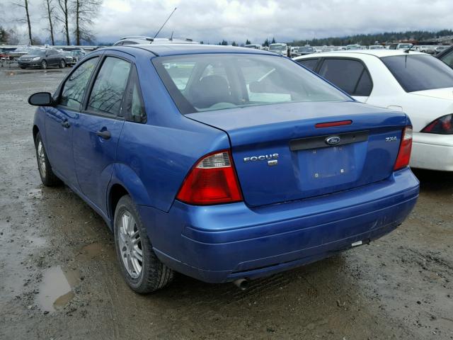 1FAFP34N75W203927 - 2005 FORD FOCUS ZX4 BLUE photo 3