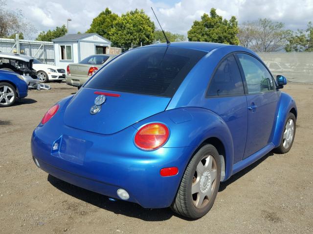 3VWBB61C7WM021333 - 1998 VOLKSWAGEN NEW BEETLE 蓝色 照片 4