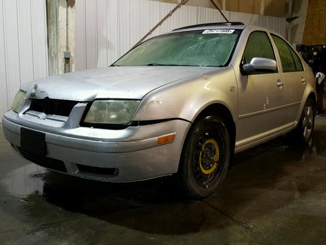 3VWTG69M01M142250 - 2001 VOLKSWAGEN JETTA GLX GRAY photo 2