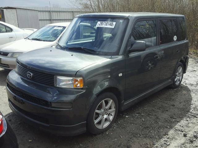 JTLKT324654006309 - 2005 TOYOTA SCION XB GREEN photo 2