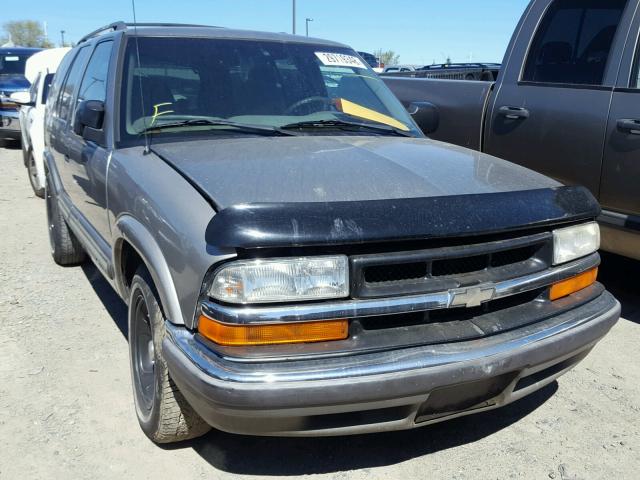 1GNCS13W9Y2126040 - 2000 CHEVROLET BLAZER BEIGE photo 1