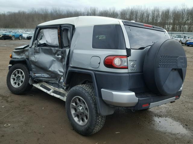 JTEBU4BF4CK134407 - 2012 TOYOTA FJ CRUISER SILVER photo 3