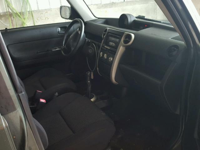 JTLKT334664036667 - 2006 TOYOTA SCION XB GRAY photo 5