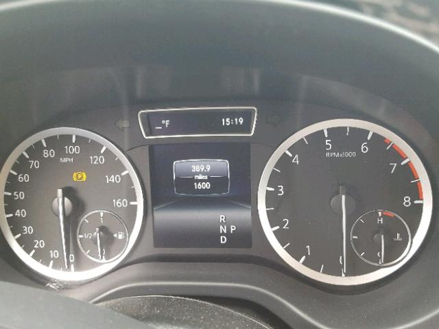 SJKCH5CR2JA056916 - 2018 INFINITI QX30 BASE RED photo 8