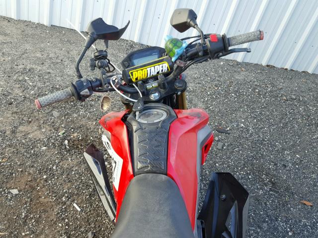 MLHJC6111H5204887 - 2017 HONDA GROM 125 RED photo 5