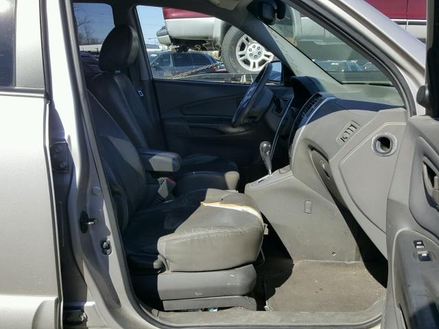 KM8JN72D26U290902 - 2006 HYUNDAI TUCSON GLS SILVER photo 5