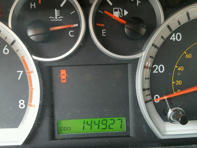 KL1TD6DE9AB132374 - 2010 CHEVROLET AVEO LS RED photo 8