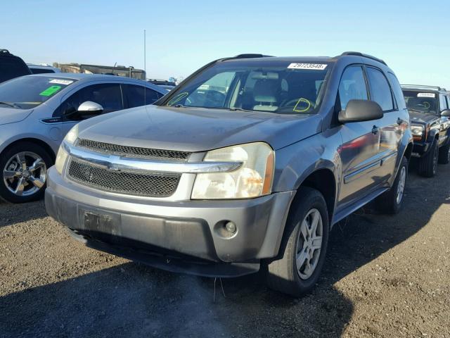 2CNDL13F456053101 - 2005 CHEVROLET EQUINOX LS GRAY photo 2