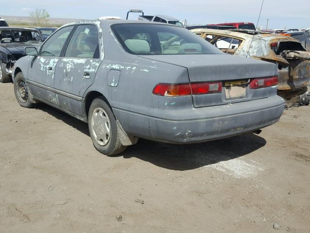 4T1BG22K7VU167594 - 1997 TOYOTA CAMRY CE GRAY photo 3