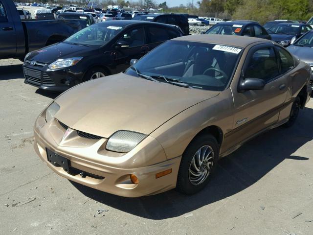 1G2JB1242Y7429684 - 2000 PONTIAC SUNFIRE SE GOLD photo 2