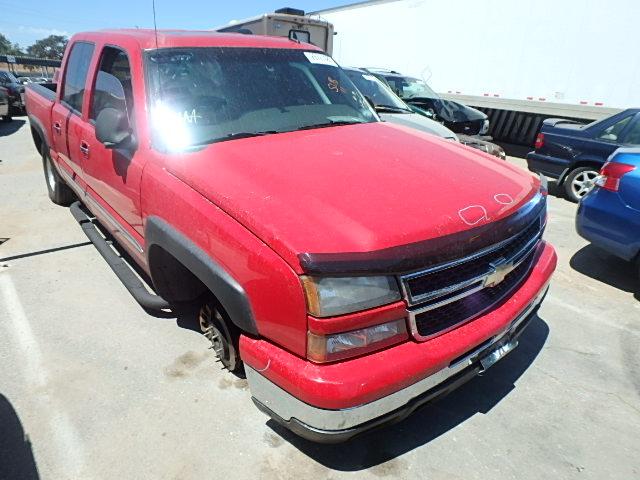 2GCEC13T561121175 - 2006 CHEVROLET SILVERADO RED photo 1