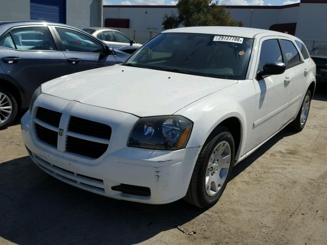 2D4FV47T66H416726 - 2006 DODGE MAGNUM SE WHITE photo 2