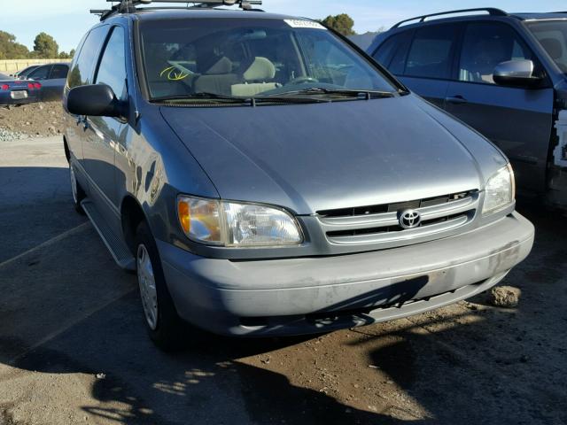 4T3ZF13C2WU068399 - 1998 TOYOTA SIENNA LE GRAY photo 1