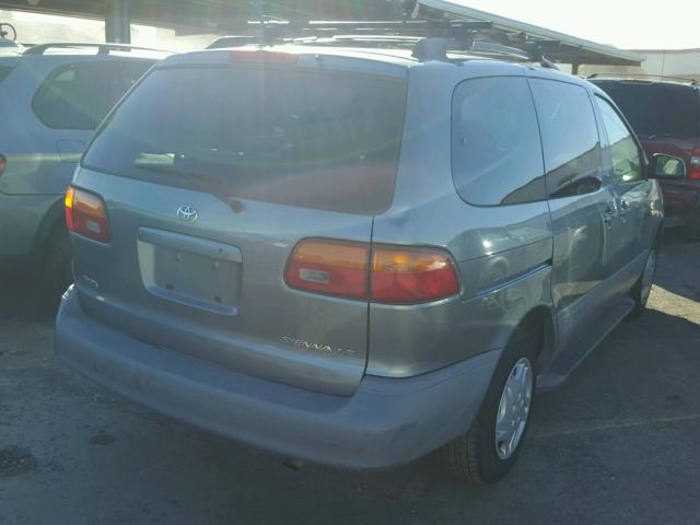 4T3ZF13C2WU068399 - 1998 TOYOTA SIENNA LE GRAY photo 4