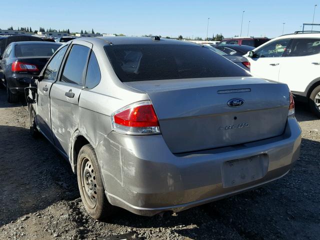 1FAHP34N18W162742 - 2008 FORD FOCUS S/SE GRAY photo 3