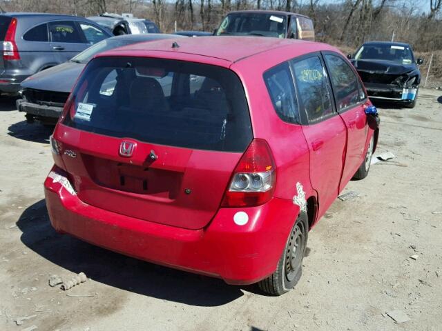 JHMGD38407S036733 - 2007 HONDA FIT RED photo 4