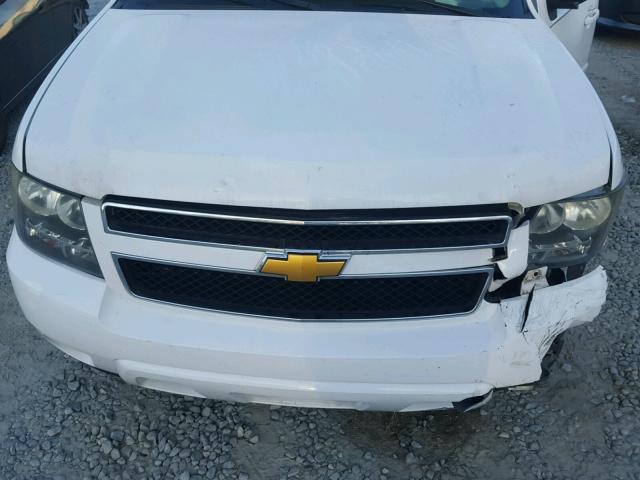 1GNFC16J97J167850 - 2007 CHEVROLET SUBURBAN C WHITE photo 7