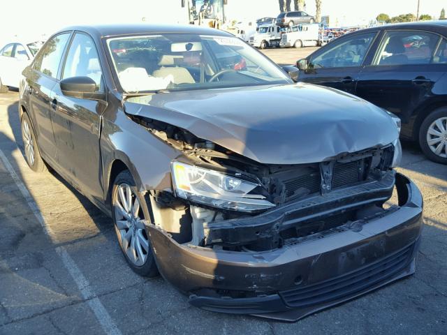 3VW2K7AJ2BM060460 - 2011 VOLKSWAGEN JETTA BASE 棕色 照片 1