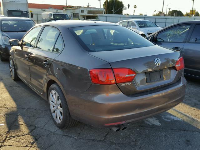 3VW2K7AJ2BM060460 - 2011 VOLKSWAGEN JETTA BASE 棕色 照片 3