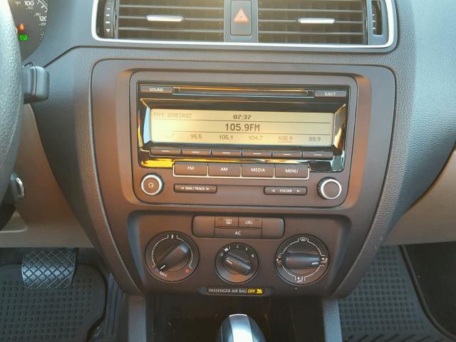 3VW2K7AJ2BM060460 - 2011 VOLKSWAGEN JETTA BASE 棕色 照片 9