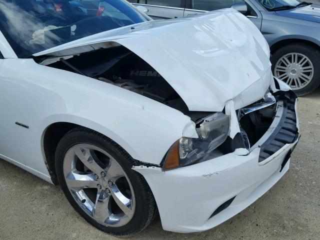 2C3CDXCT0CH107490 - 2012 DODGE CHARGER R/ WHITE photo 9