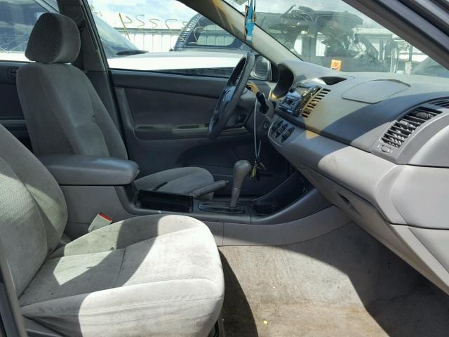 4T1BE32K83U768909 - 2003 TOYOTA CAMRY LE GRAY photo 5