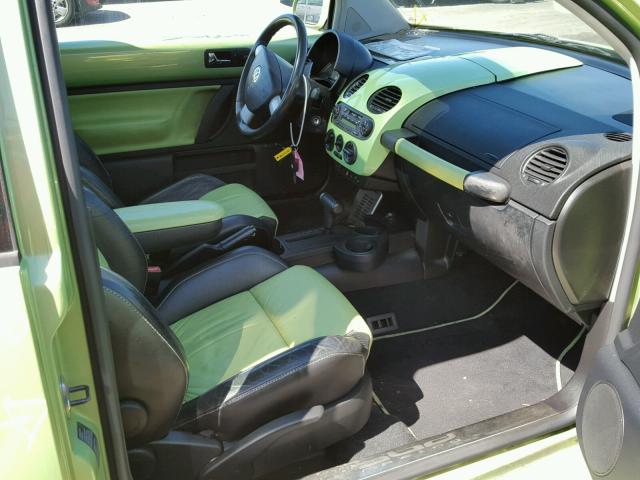 3VWCD21CX3M406016 - 2003 VOLKSWAGEN NEW BEETLE 绿色 照片 5