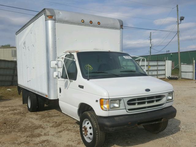 1FDWE35L22HB51003 - 2002 FORD ECONOLINE WHITE photo 1